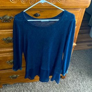 Women’s Navy Top